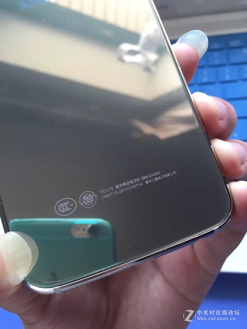 火爆 星空体育平台S6 平面屏  与行货完全一致