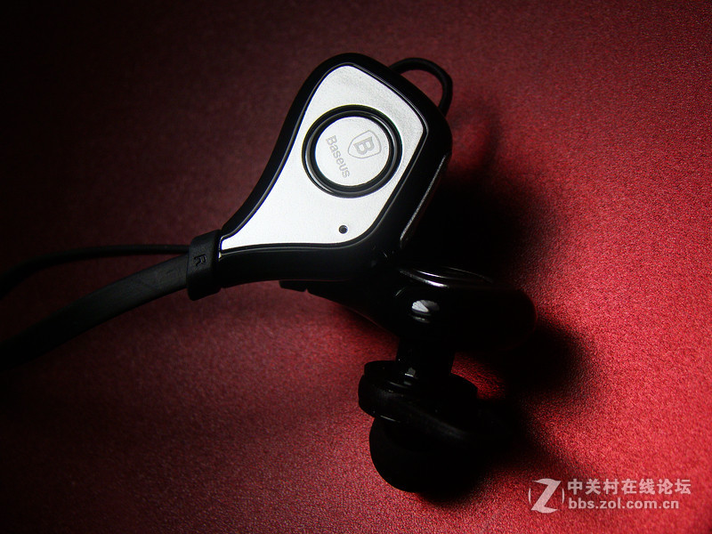 无线悦动 黑银 BASEUS S5 运动蓝牙耳机 体验