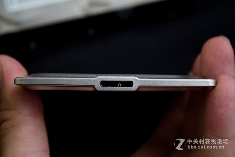 #希捷Seven，薄出极限# 开箱图赏，机械金属风