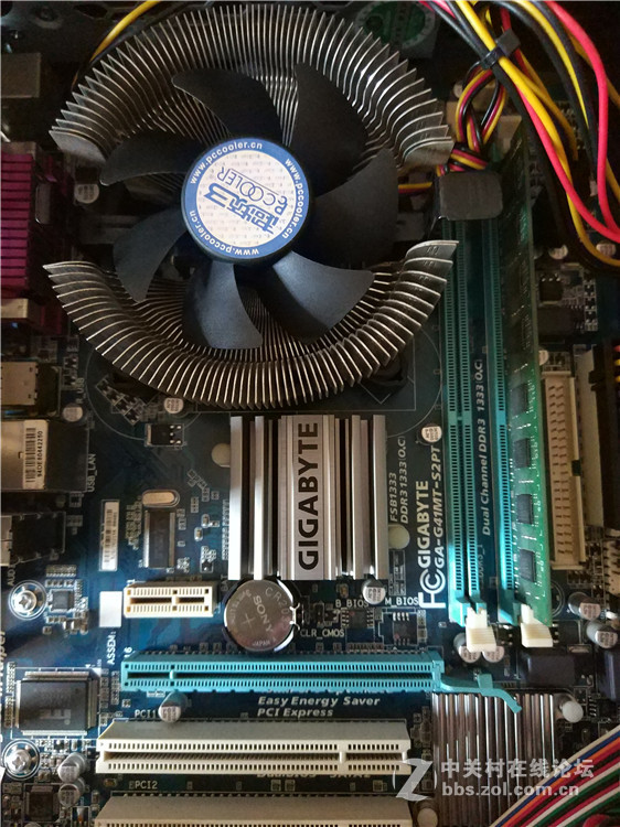 处理一批办公型主机加19寸LED超薄显示器整套只要458元