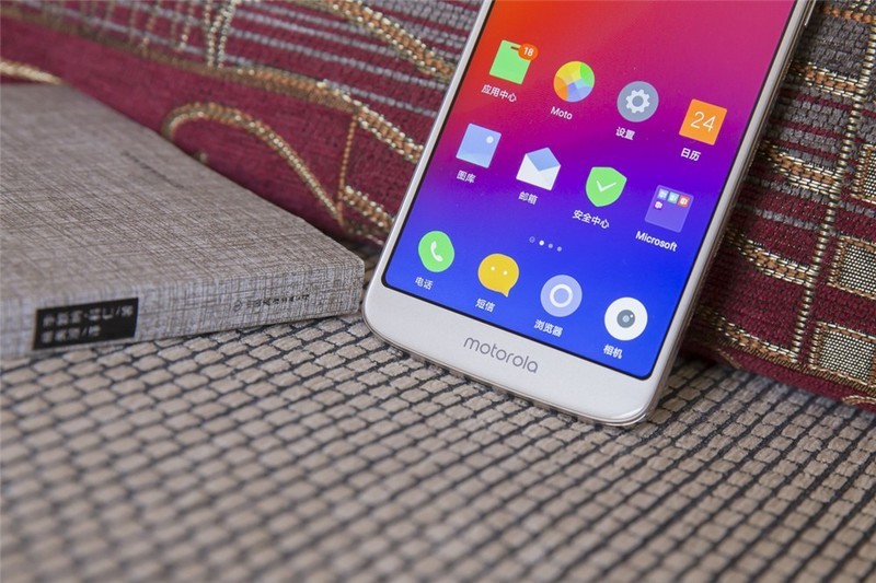【版块开荒】懂你才能赢，motorola e5 plus流光溢彩久用更显霸气