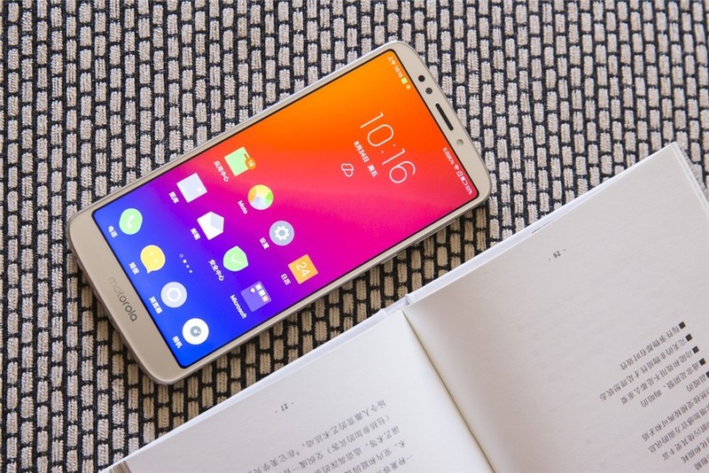 【版块开荒】懂你才能赢，motorola e5 plus流光溢彩久用更显霸气