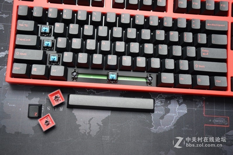 这把键盘足够扛过大学四年的游戏生涯，LEOPOLD 750R PD赤色限定