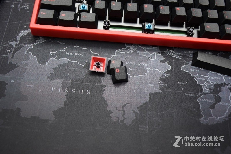 这把键盘足够扛过大学四年的游戏生涯，LEOPOLD 750R PD赤色限定