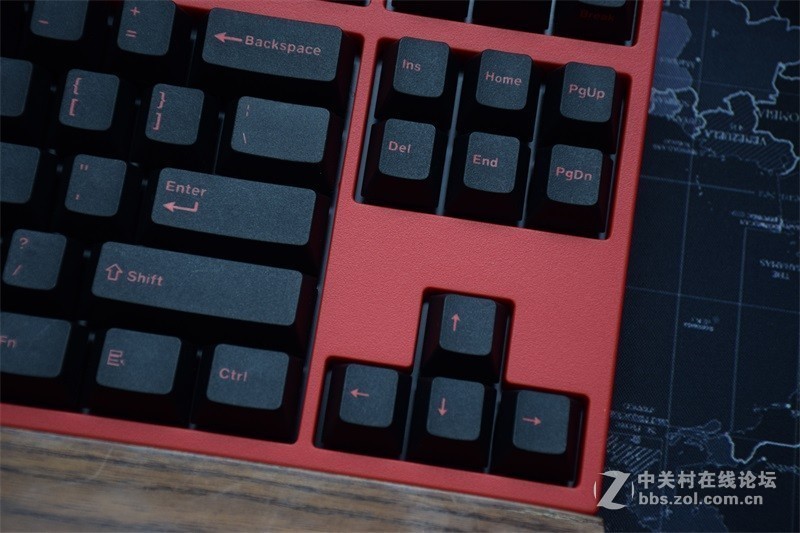 这把键盘足够扛过大学四年的游戏生涯，LEOPOLD 750R PD赤色限定