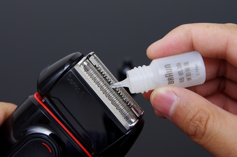 给剃须刀洗个澡——博朗5030s防水很出色
