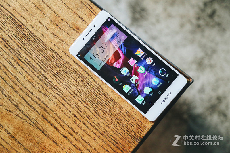 #长续航闪充利器OPPO R7s#全新升级，打造更美颜值——OPPO R7s外观评测