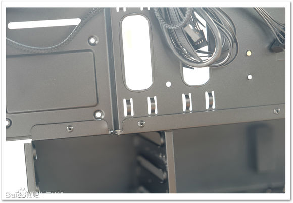 齐精华于一身，纳什男爵RGB MATX机箱