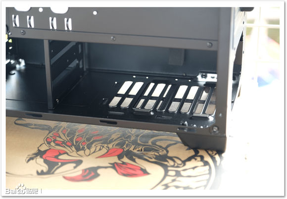 齐精华于一身，纳什男爵RGB MATX机箱