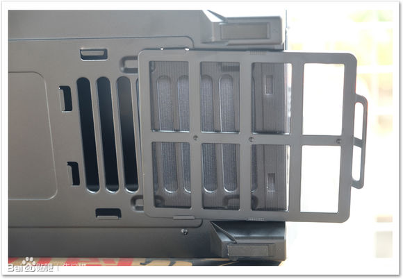 齐精华于一身，纳什男爵RGB MATX机箱