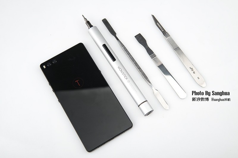 工程奇迹，超薄大电池的坚果3拆开给你看