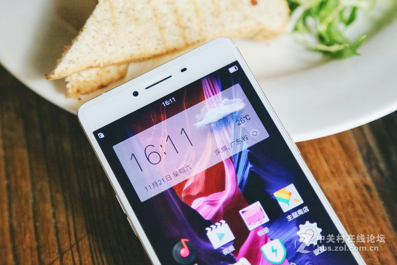 #长续航闪充利器OPPO R7s#全新升级，打造更美颜值——OPPO R7s外观评测