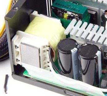 教你几招从拓扑结构和电器元件来选购PC电源