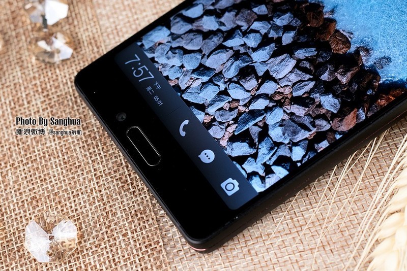 工程奇迹，超薄大电池的坚果3拆开给你看