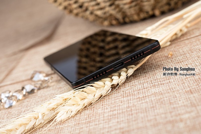 工程奇迹，超薄大电池的坚果3拆开给你看