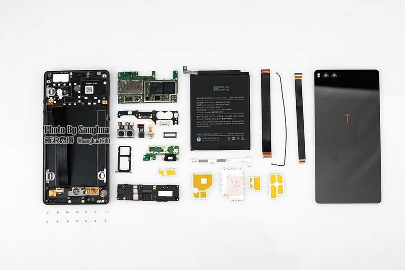 工程奇迹，超薄大电池的坚果3拆开给你看