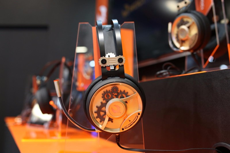 Computex 2016 双飞燕 魔磁M660耳机听音体验