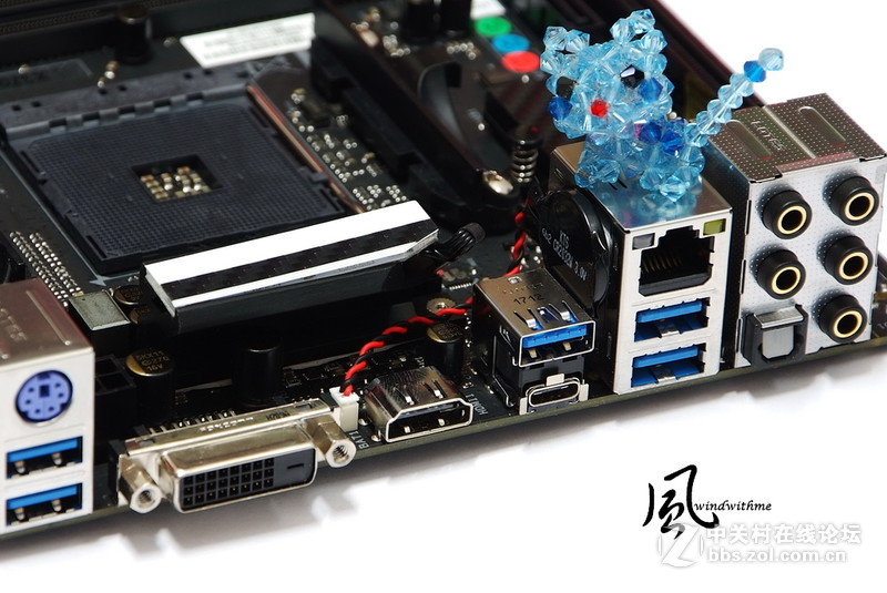 AMD首款RYZEN ITX主板 - BIOSTAR X370GTN解析