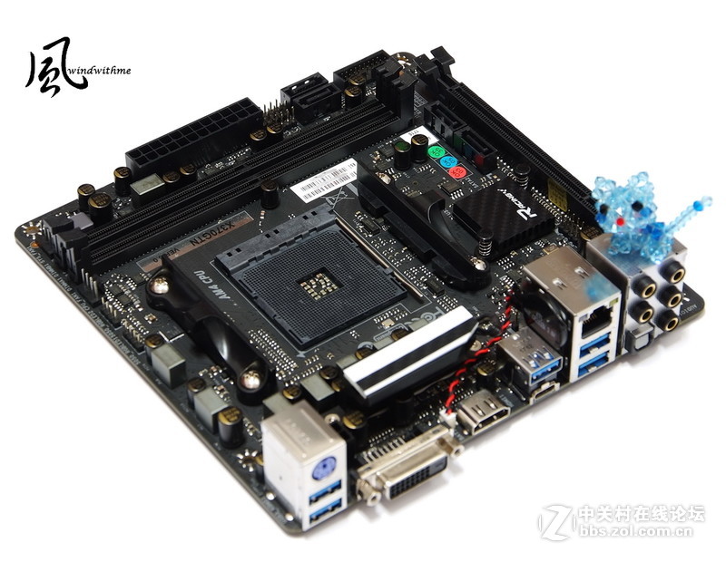 AMD首款RYZEN ITX主板 - BIOSTAR X370GTN解析