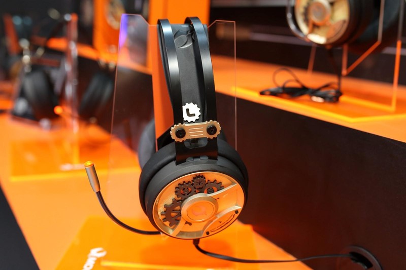 Computex 2016 双飞燕 魔磁M660耳机听音体验