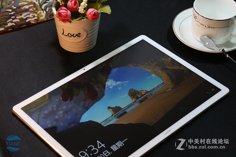 能文能武，可做生产力，华为MateBook上手测评