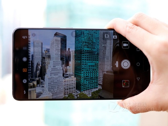 厉害了 华为Mate 10拍照秒杀iPhone 8