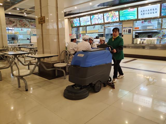 拖地半自动，干净更省力：Eufy 电动拖把上手体验