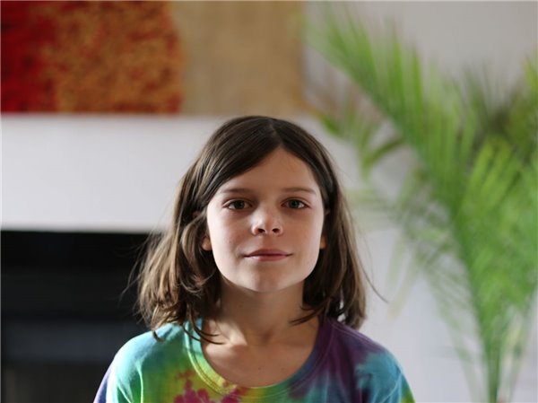 苹果iPhone X/Pixel 2 XL/单反之间人像模式对比：风格各异