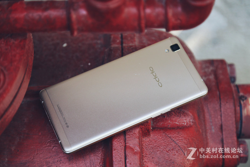#长续航闪充利器OPPO R7s#全新升级，打造更美颜值——OPPO R7s外观评测