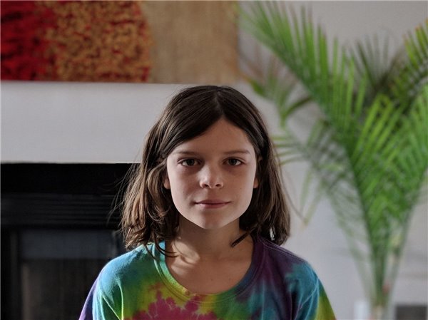 苹果iPhone X/Pixel 2 XL/单反之间人像模式对比：风格各异