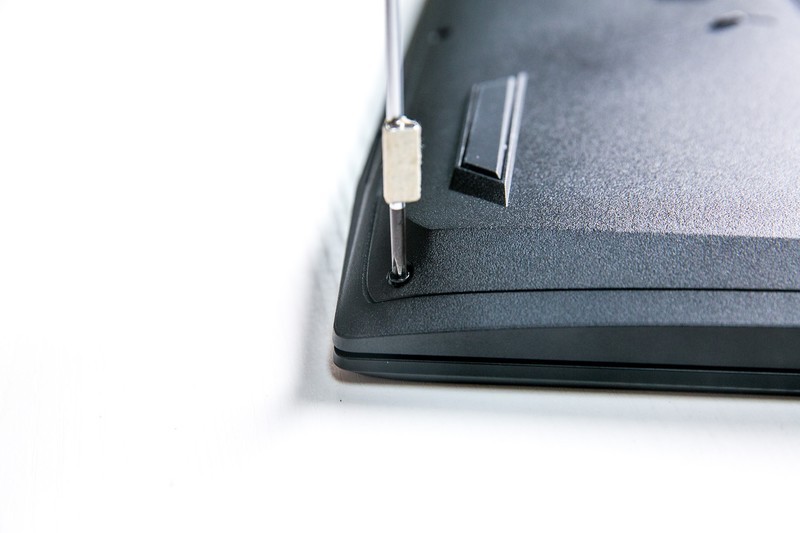 火影地狱火X6拆机 升级内存硬盘教程