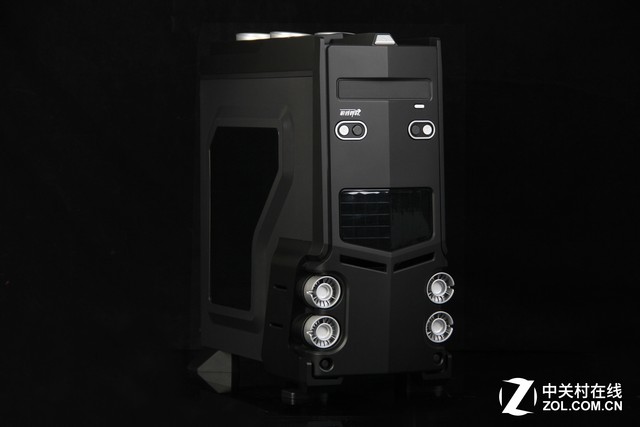 进击的加农炮 游戏悍将霸道1机箱评测