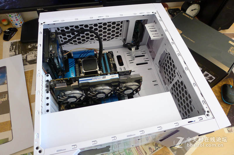 大空间首选，先马泰坦机箱装机作业