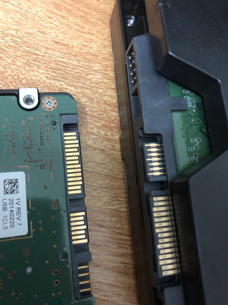 大神帮我看看硬盘的金手指是不是坏了