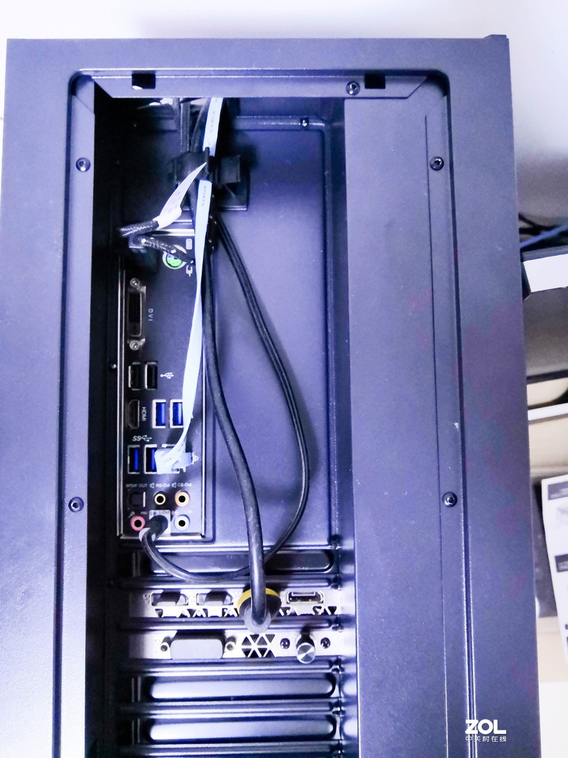 机箱再升级ATX3.0、RGB前面板的机箱是什么样