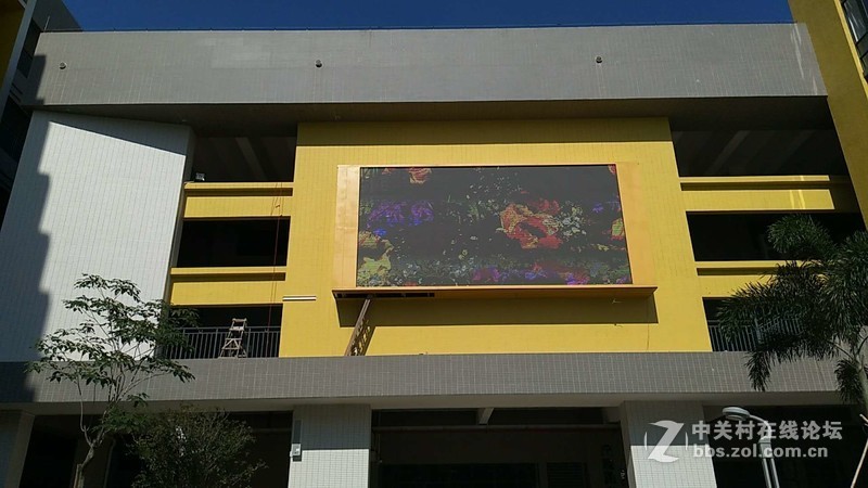 祝贺西亚视讯学校礼堂、体育馆、教学楼LED户内外全彩显示屏安装调试成功