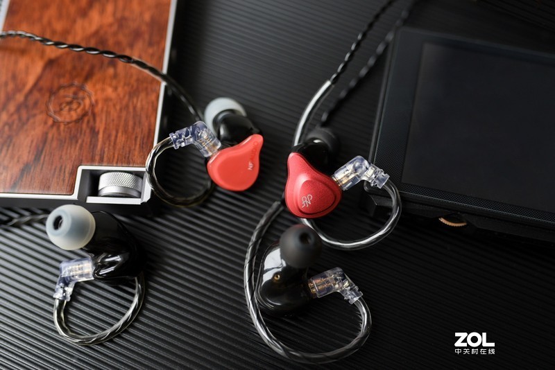 配置调音两手抓，只做动铁的NFAudio用NA1打破自己的两项纪录