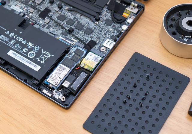 电脑卡慢多半C盘不够用！升级1TB东芝RD500 NVMe固态硬盘再战3年