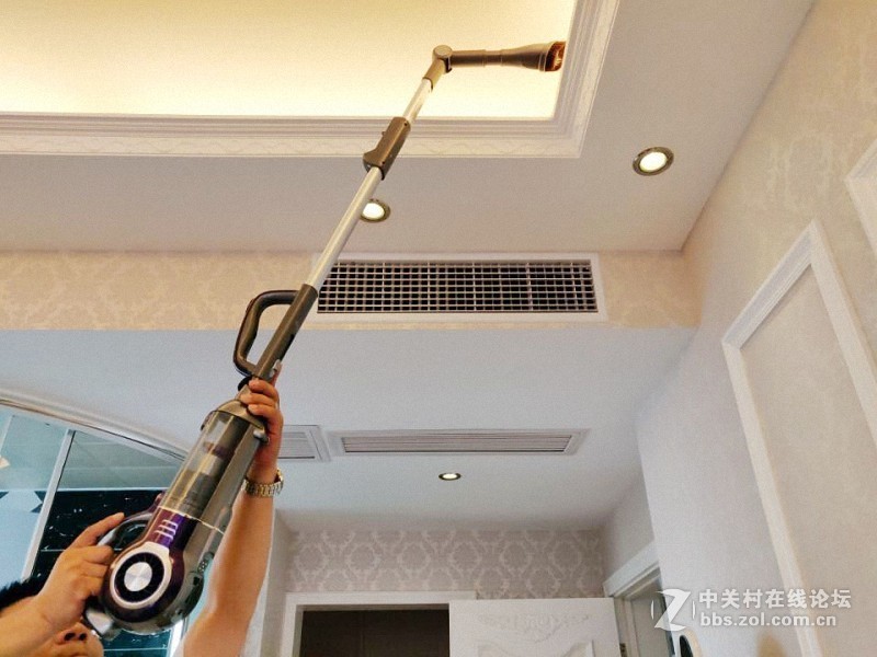 让男人也爱上了快乐清洁——莱克魔洁M85 Plus 立式|手持无线吸尘器新玩法（视频）