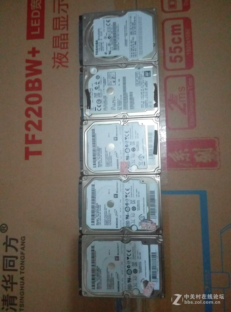 出一些拆机2.5寸坏笔记本硬盘，四个星空体育平台1TB，一个日立1TB，一个东芝640G，共230元