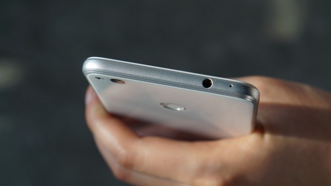 华为荣耀8图片青春顶配，先放开箱美图！