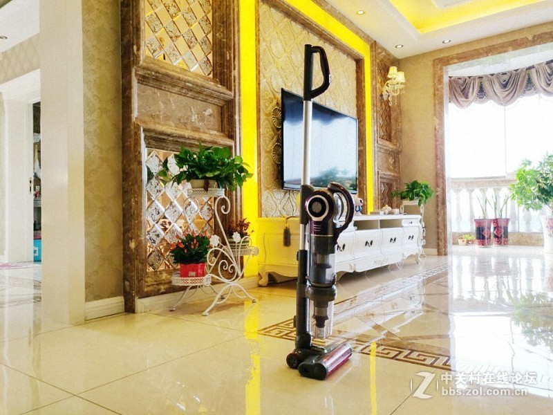 让男人也爱上了快乐清洁——莱克魔洁M85 Plus 立式|手持无线吸尘器新玩法（视频）