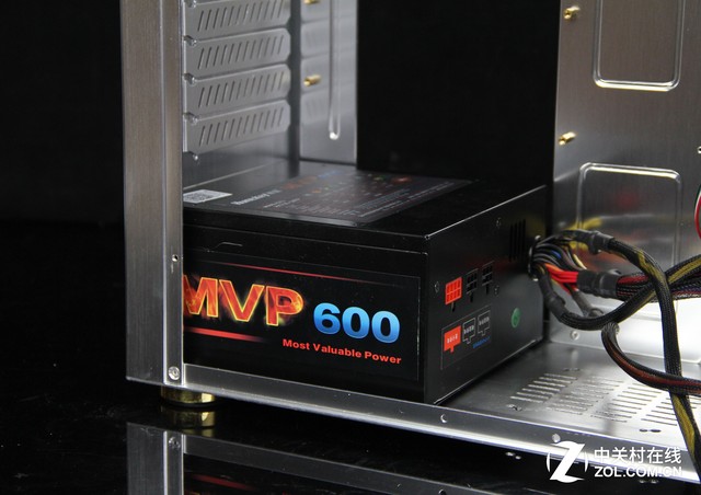 航嘉冷静王冰河机箱系列皆为精品