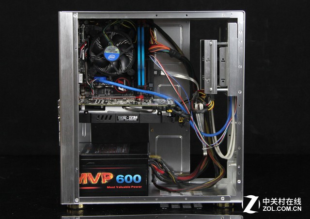 航嘉冷静王冰河机箱系列皆为精品