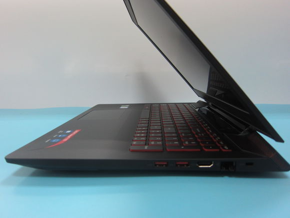 新品Y700-15ISK 自带固态接口和LG的IPS屏幕 完爆Y50