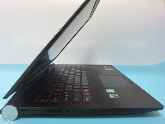 新品Y700-15ISK 自带固态接口和LG的IPS屏幕 完爆Y50