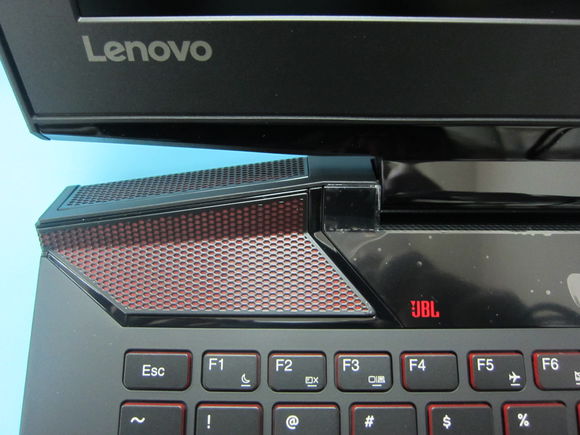 新品Y700-15ISK 自带固态接口和LG的IPS屏幕 完爆Y50