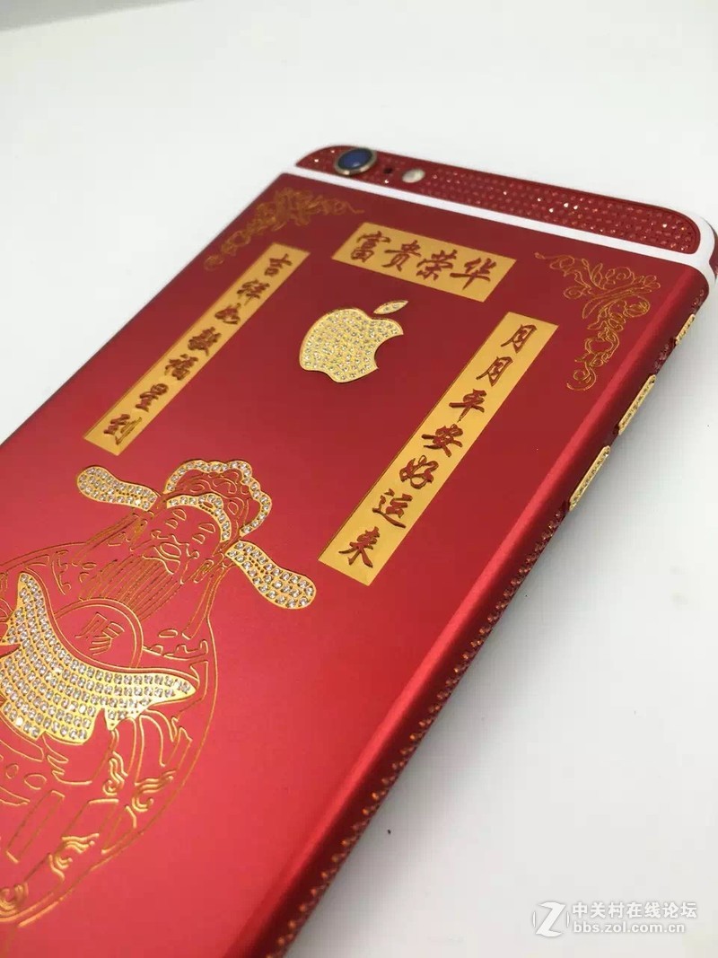 晒手机壳，最新更换的手机机壳，新年就该红红火火的。。。