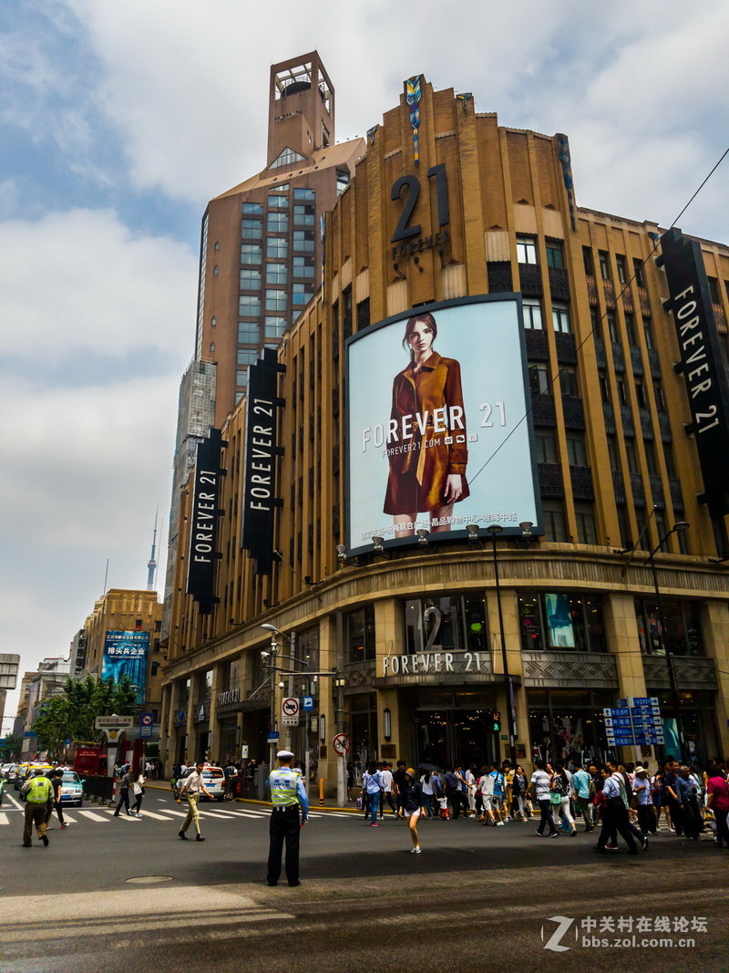 星空体育平台S7 edge JPG直出和RAW转JPG后的对比