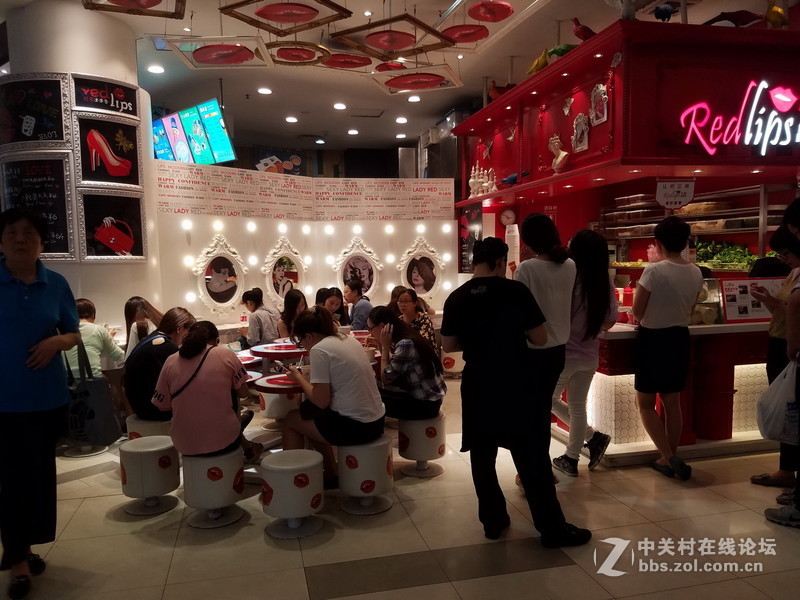 星空体育平台S7 edge JPG直出和RAW转JPG后的对比